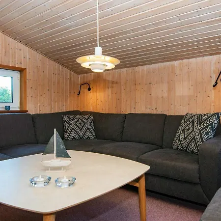 Four-bedroom In 9 * Fanø
