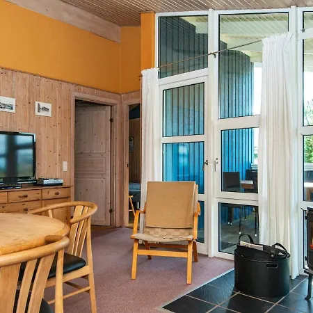 Four-bedroom In 9 Fanø