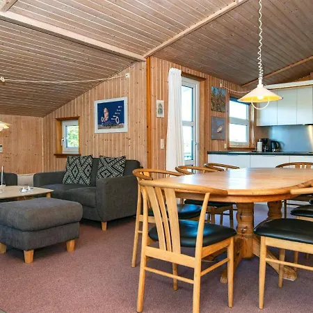Four-bedroom In 9 Сasa de vacaciones Fanø