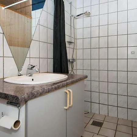 Four-bedroom In 9 Fanø